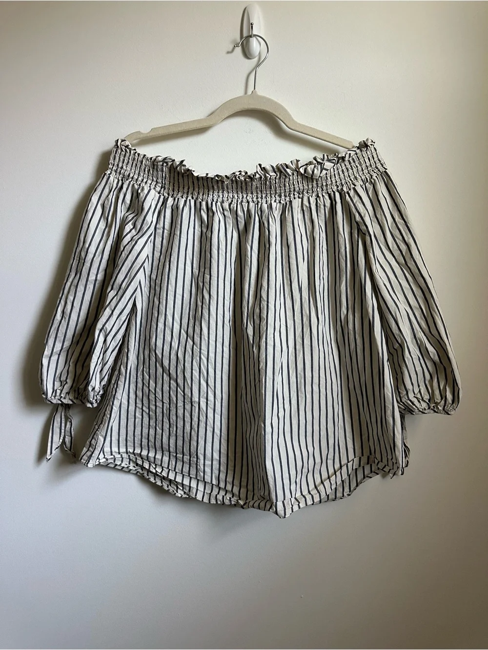 Kensie Off Shoulder Striped Blouse White Blue Tie Sleeve Women’s L 100% cotton - Picture 9 of 9